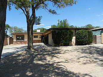 5th image of 1133 W Avenue J14