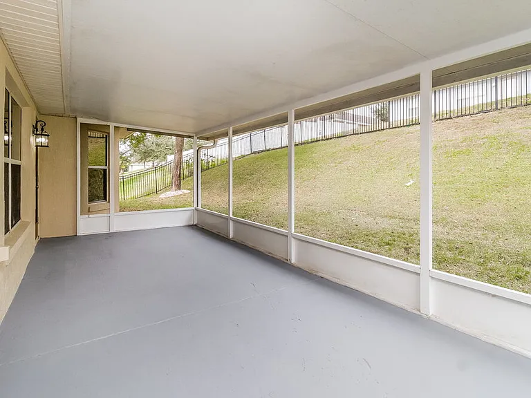 1923 Southern Oak Loop — Photo 15