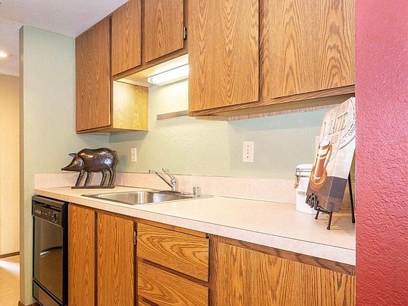 Plenty of cabinet space