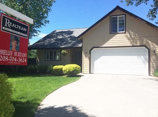 2795 N Stone Pines Ct, Coeur D Alene, ID 83815