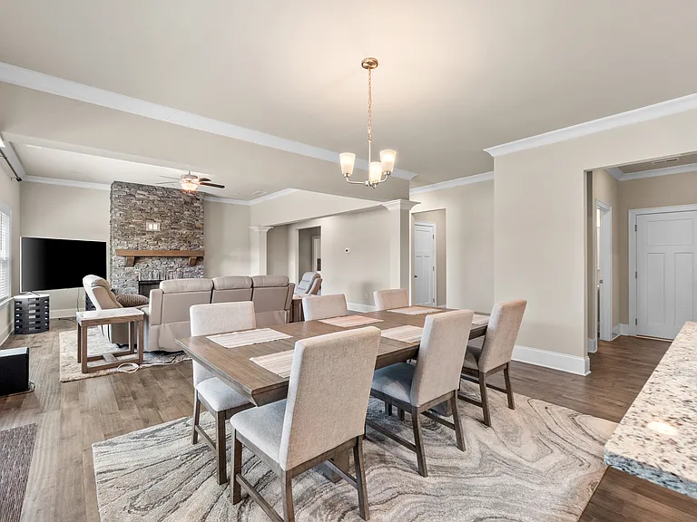 7435 Red Poppy Dr — Photo 15