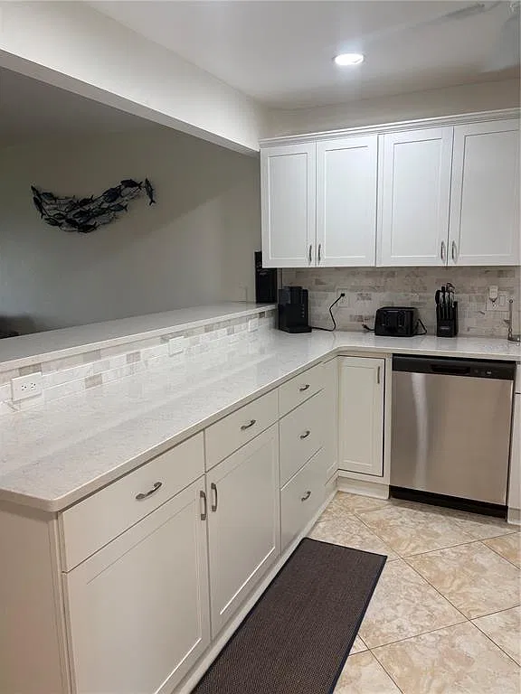 2 bed, 2.0 bath, 897 sqft, $3,500 — Photo 4