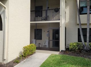 8715 Charter Club Cir UNIT 4, Fort Myers, FL 33919