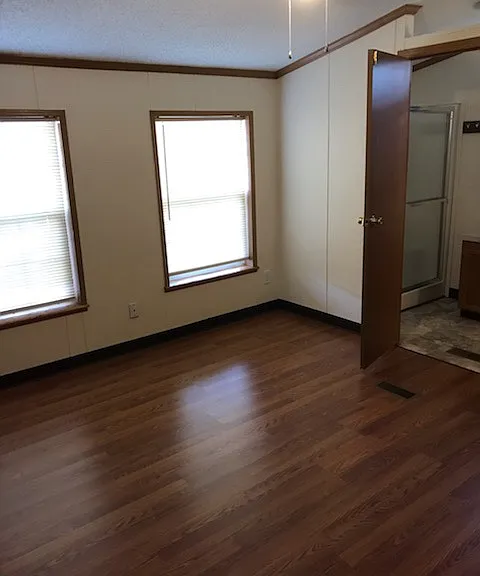 23 Mount Sterling Ave — Photo 2