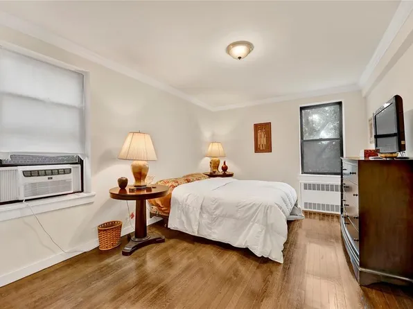 40 89th Street image 14 of 21