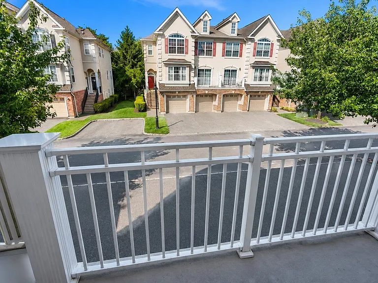 209 Blue Heron Dr — Photo 41