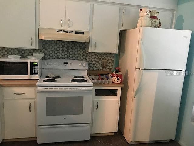2nd image of 8417 Laurelon Pl