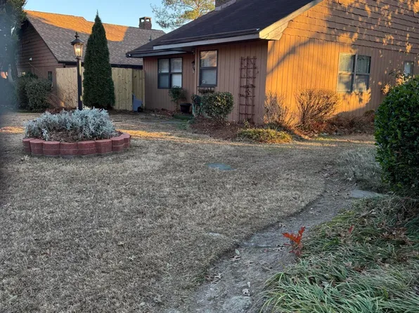 200 Rollins Drive #18, Greenville, NC 27834