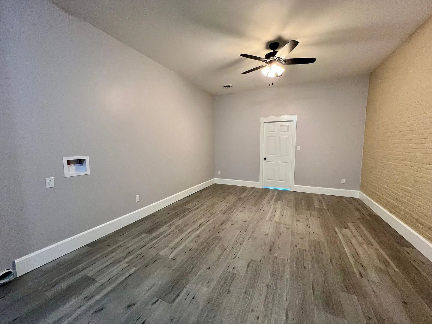 Brand New! 2 Bedroom/1 Bathroom Unit For Lease In Delavan, Illinois — Photo 3