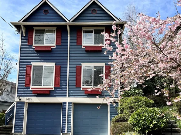 7425 Sunnyside Avenue N, Seattle, WA 98103