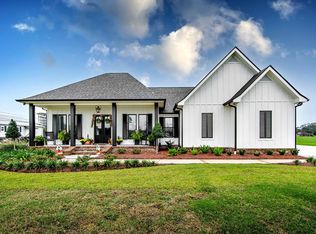 2811 Bayou Blue Rd, Houma, LA 70364