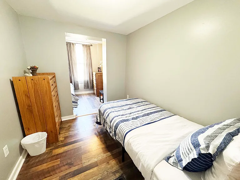 4212 Haldane St #2 — Photo 8