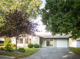 921 Chambers St, Ottawa, IL 61350