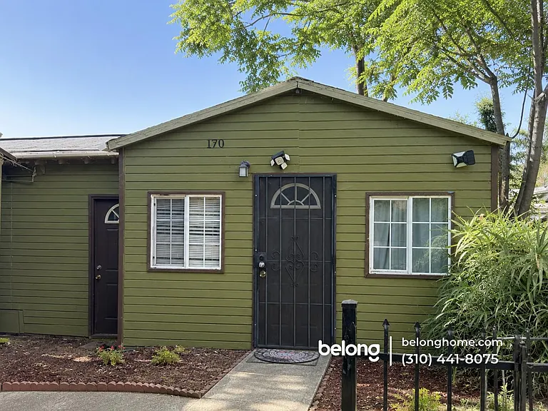 170 E Claremont St — Photo 4