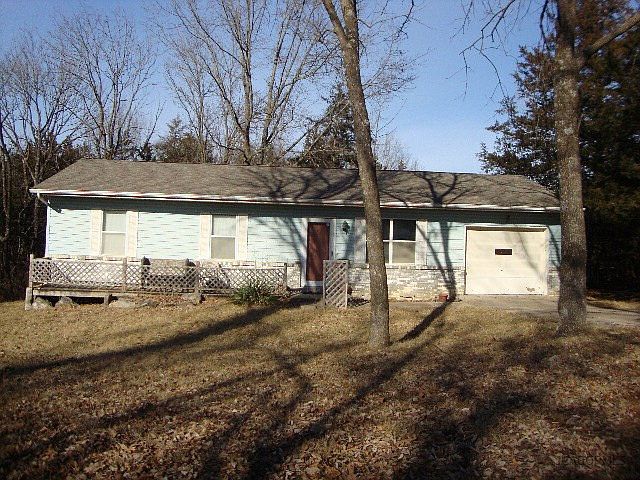 2nd image of 5125 Moreau Ridge Rd