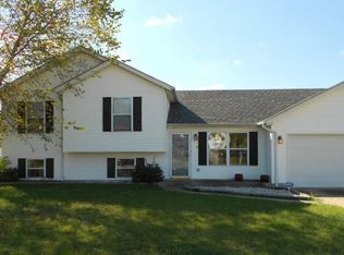 1082 Eagle Nest Dr, Festus, MO