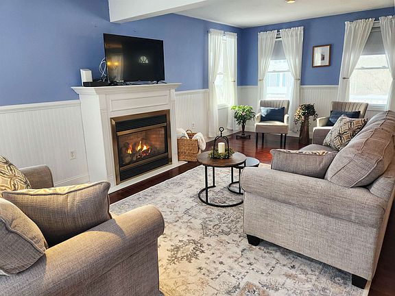 5th image of 36 Wyman Street