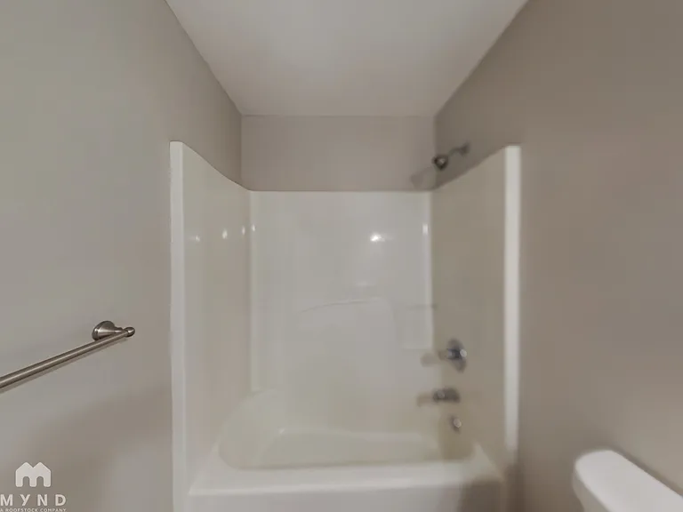 4963 McKinley Dr — Photo 13