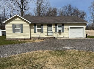 3862 Pine Rd, Lakeport, MI 48059