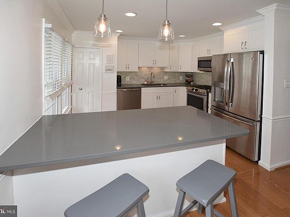 4th image of 3852 Mohr Oak Ct