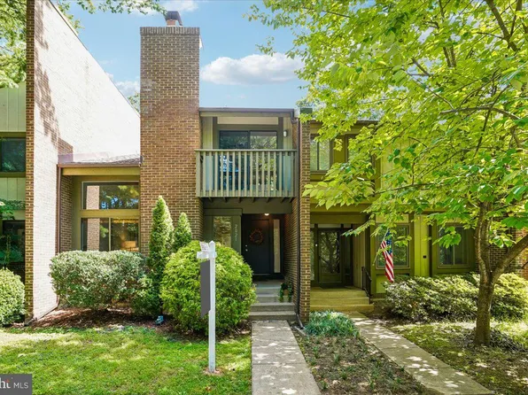 2021 Winged Foot Ct, Reston, VA 20191