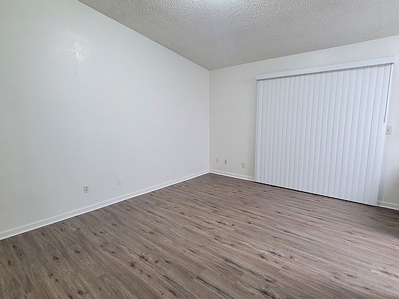 4th image of 2314 N 87th Ave