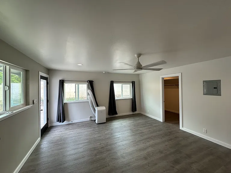 614 Kupulau Dr #G — Photo 2