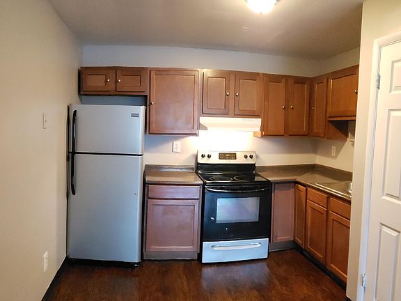 2nd image of 3050 Mickey Ave Unit 29