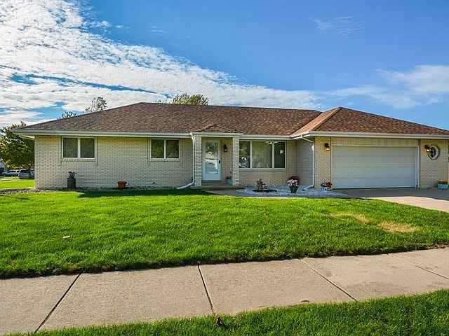 1st image of 1410 Janet Dr