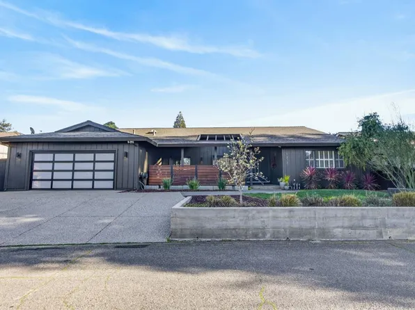 1212 Genesee Ct, Carmichael, CA 95608