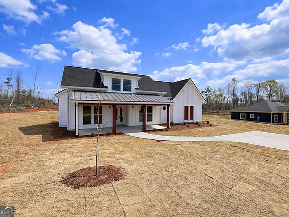 4th image of 15 South Rd