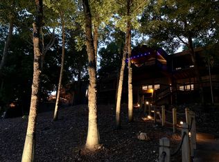 355 Spring Green Cir, Four Seasons, MO 65049