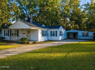 202 Westminister Dr, Jacksonville, NC 28540