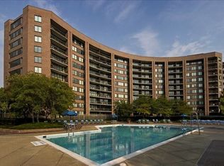 1505 Crystal Dr APT 503, Arlington, VA 22202