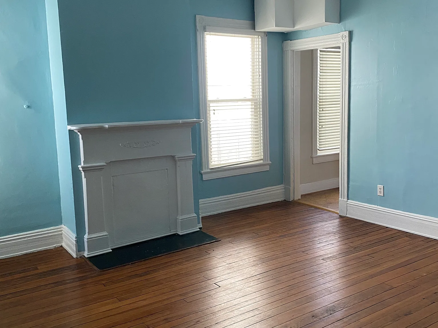1 bed, 1100 sqft, $1,450 — Photo 4