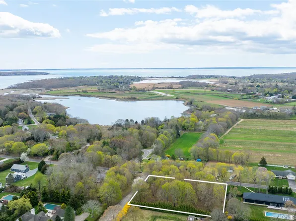 2105 Pequash Avenue, Cutchogue, NY 11935