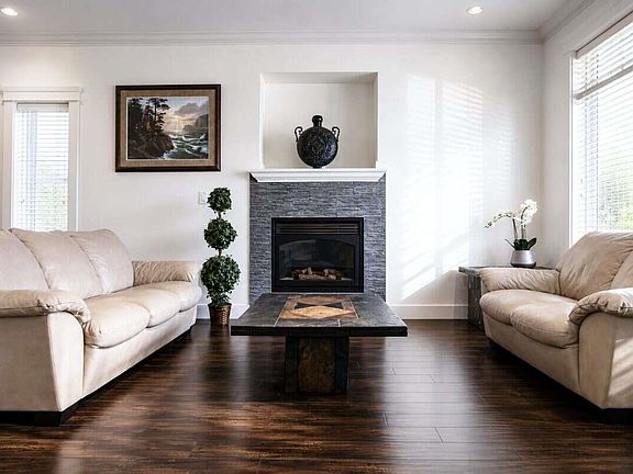 5th image of 32746 Lissimore Ave