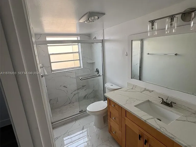 22605 SW 66th Ave #403 — Photo 16