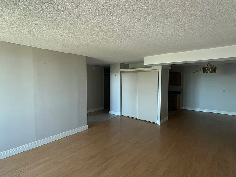 290 Main Ave — Photo 10