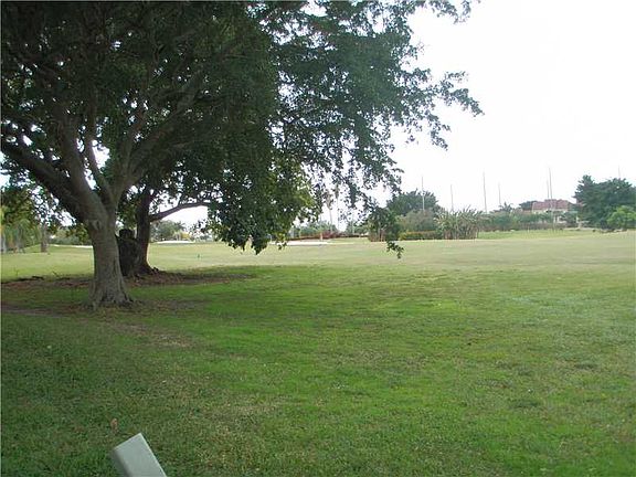 4th image of 16314 Malibu Dr #7