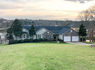 113 Blalock Coves Dr, Chesnee, SC 29323