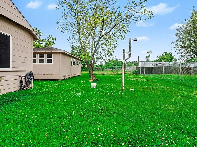 5615 John Martin Rd — Photo 26