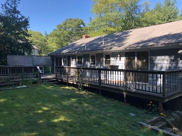 2nd image of 776 Ferry St