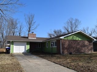 2736 SW Burnett Rd, Topeka, KS 66614
