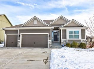 10457 N Randolph Ave, Kansas City, MO 64157
