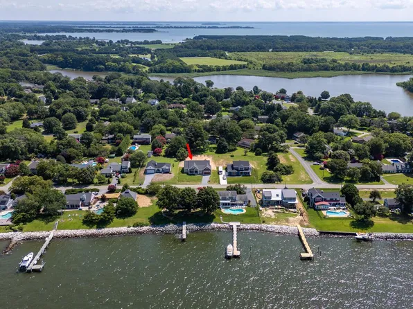 323 Queen Anne Club Dr, Stevensville, MD 21666