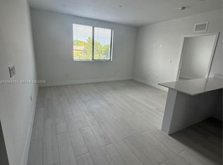 1091 E 17th St #403, Hialeah, FL 33010