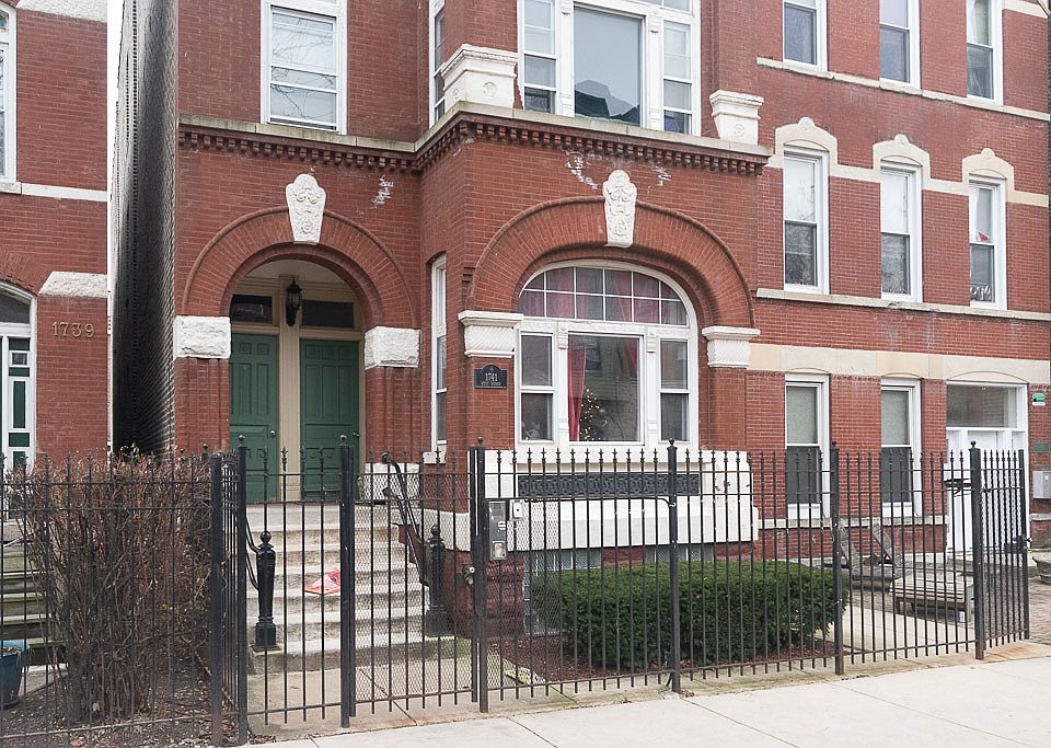 1st image of 1741 W Huron St APT 1R