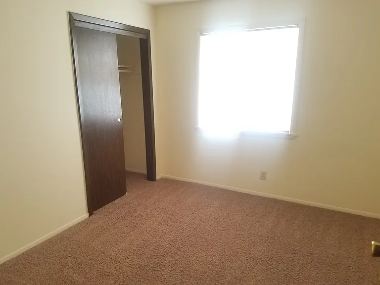 Kimberly Club Apartments — Photo 175