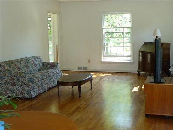 3rd image of 301 E University Dr